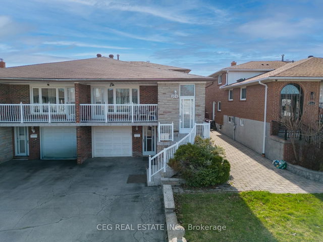 204 FAIRGLEN Avenue