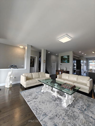215 Port Darlington Rd, Clarington - Bowmanville image-0-4