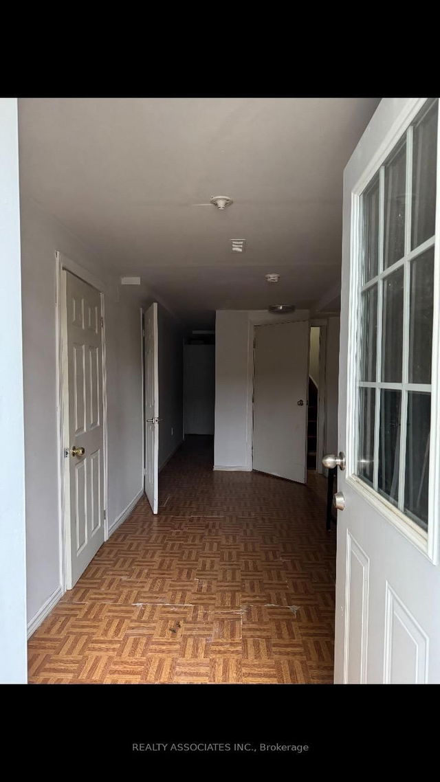 34 Bsmt - 68 Pioneer Pt Way