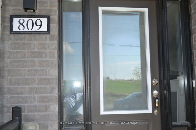 809 Conlin Rd Road