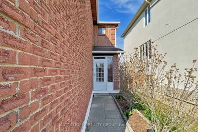 1561 Marshcourt Dr, Pickering - Village East image-0-1
