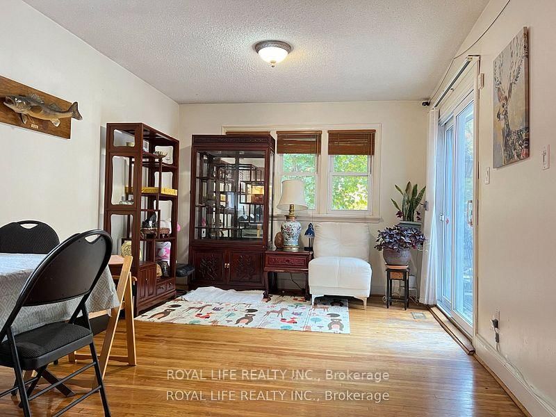 Detached House for sale at 33 Agincourt Drive, Toronto, Agincourt South-Malvern West, M1S 1M5 - MLS: E12140232