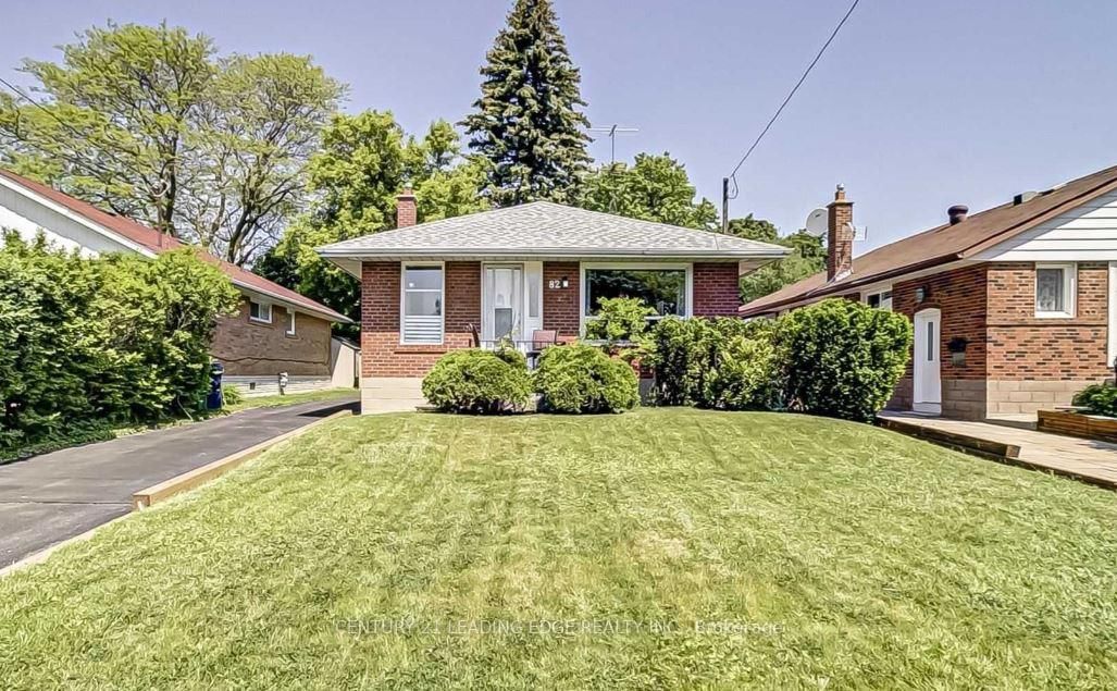 Detached House for lease at Bsmt-82 Christina Crescent, Toronto, Wexford-Maryvale, M1R 4H8 - MLS: E12140243