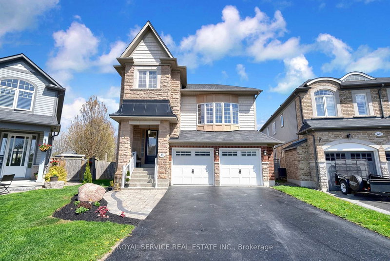 35 Alldread Cres, Clarington, L1B 0C2 | Image 3