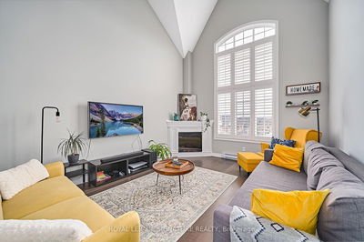 30 Lovegrove Lane, Ajax - Central image-0-3