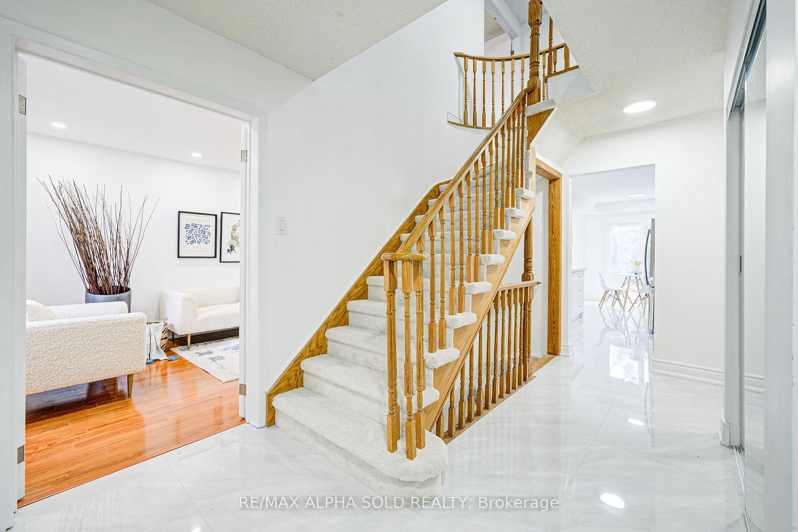 Detached House for sale at 158 Ingleton Boulevard, Toronto, Milliken, M1V 1Z8 - MLS: E12140596