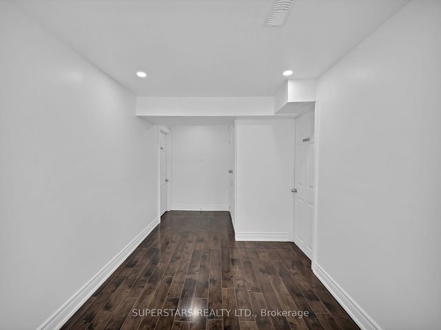 Bsmt #1 - 39 Gennela Square