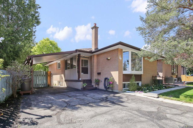4 Sundance Crescent