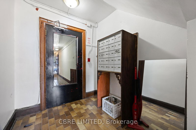 125 Kenilworth Ave, Toronto, M4L 2S7 | Image 3