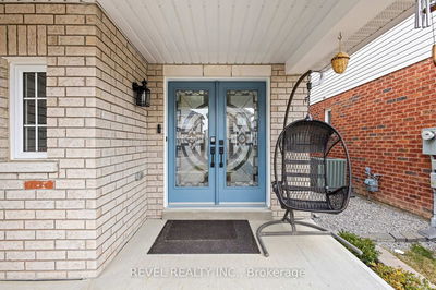 25 Mccourt Dr, Ajax - South East image-0-4