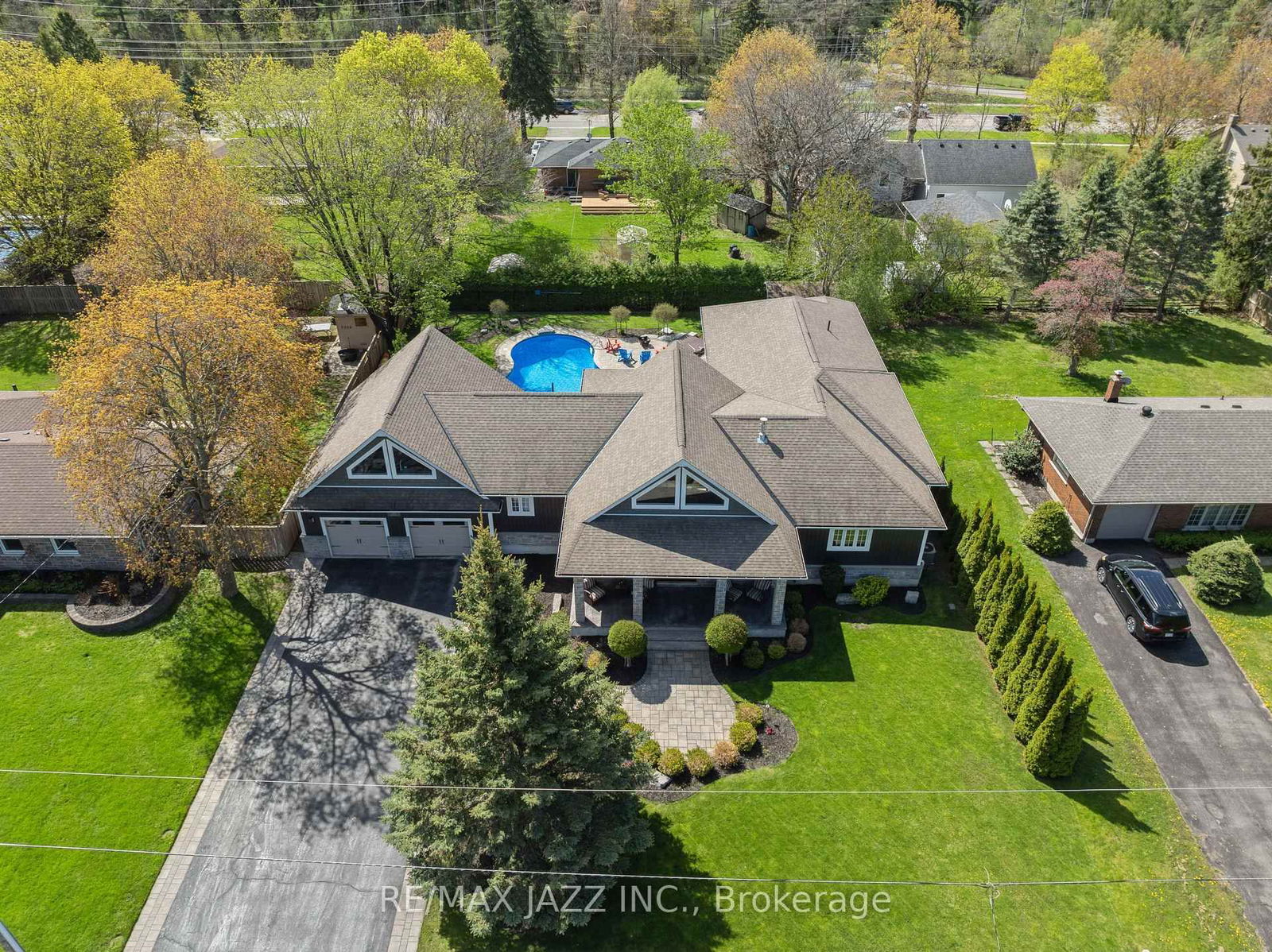 Property at 325 Maine