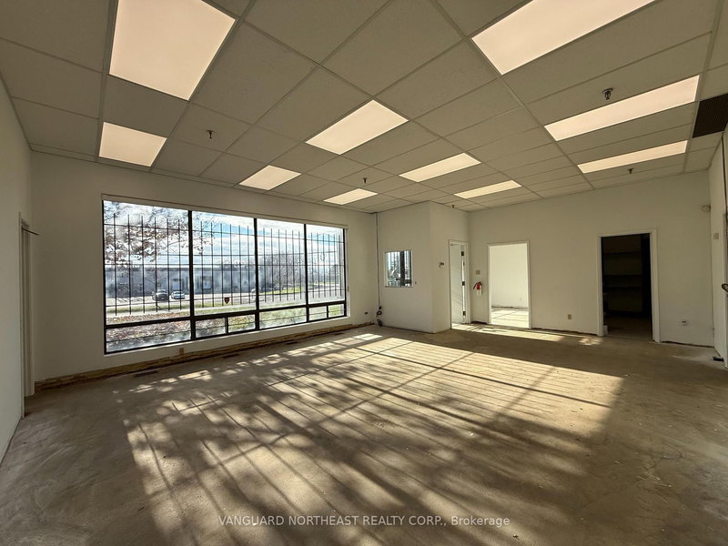 80A - 72-80 Rolark Dr, Toronto, M1R 4G2 | Image 3