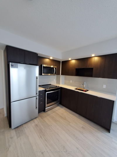 Unit 1702 — 225 Village Green Sq, Toronto - Agincourt South-Malvern West image-0-2