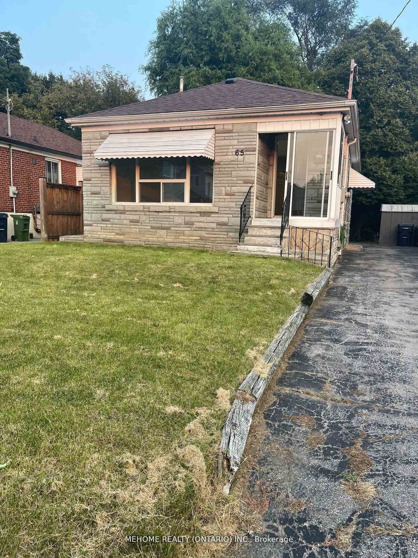 Detached House for lease at Main-65 Miramar Crescent, Toronto, Bendale, M1J 1R5 - MLS: E12141354