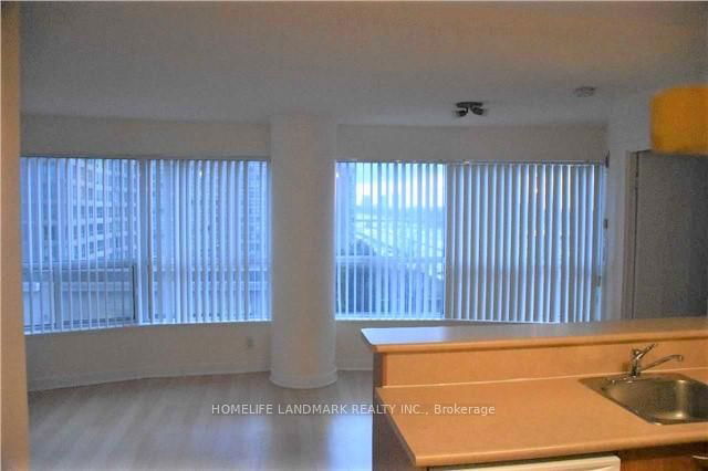 711 - 36 Lee Centre Drive