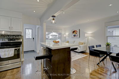 8 Bexhill Ave, Toronto - Clairlea-Birchmount image-0-1