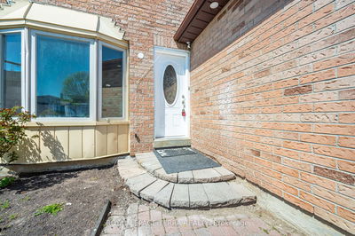 187 RAVENSCROFT Rd, Ajax - Central West image-0-2