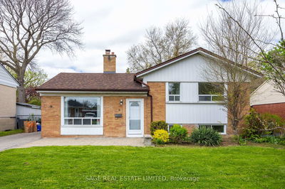 6 Zambri Walk, Toronto - Dorset Park