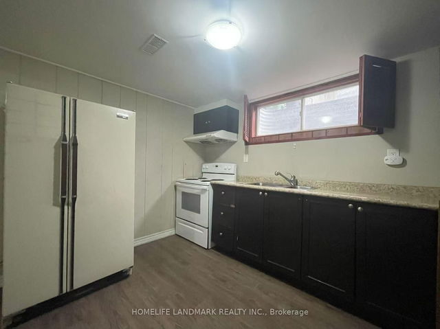 Lower - 15 Orangewood Crescent
