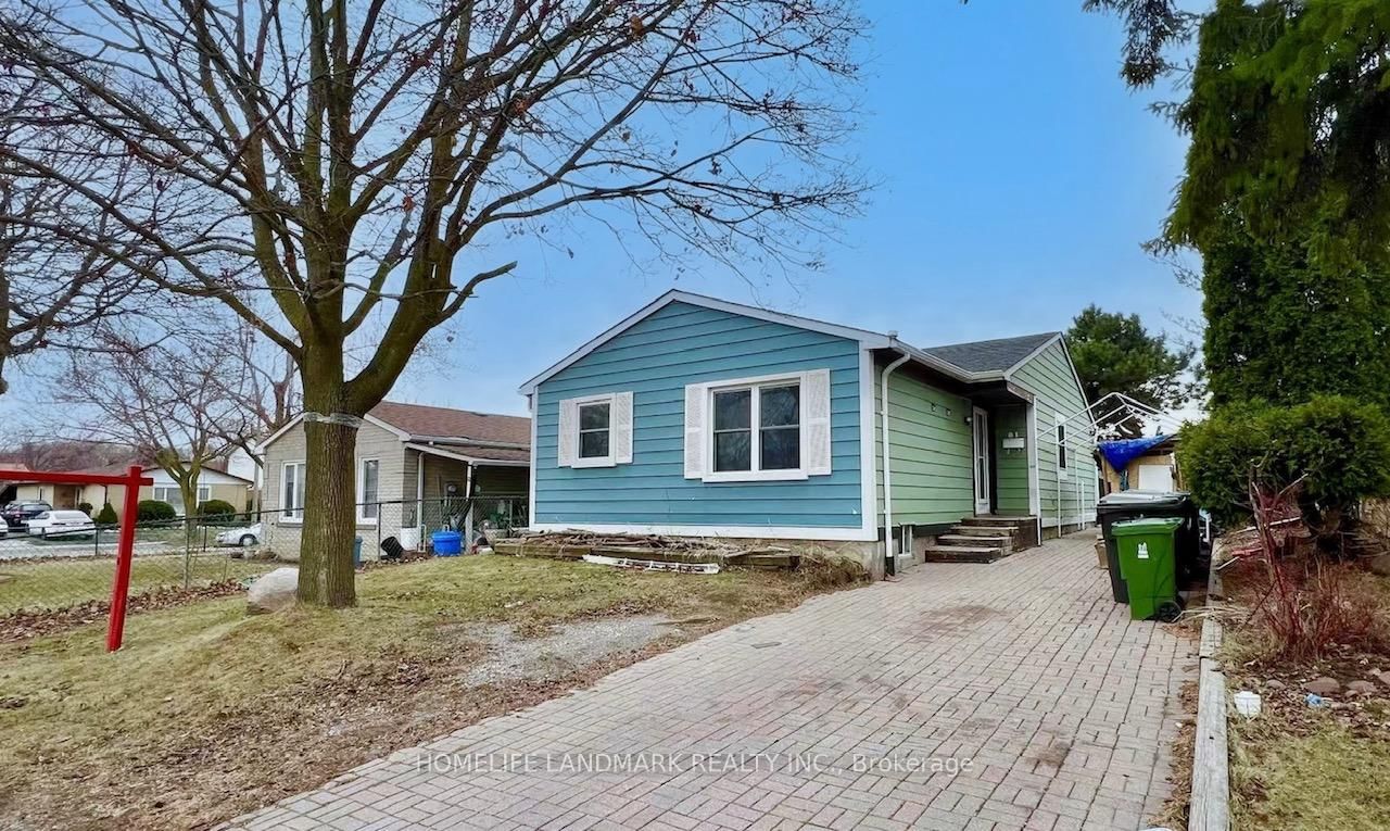 Detached House for lease at 81 United Square, Toronto, Malvern, M1B 2B9 - MLS: E12141949