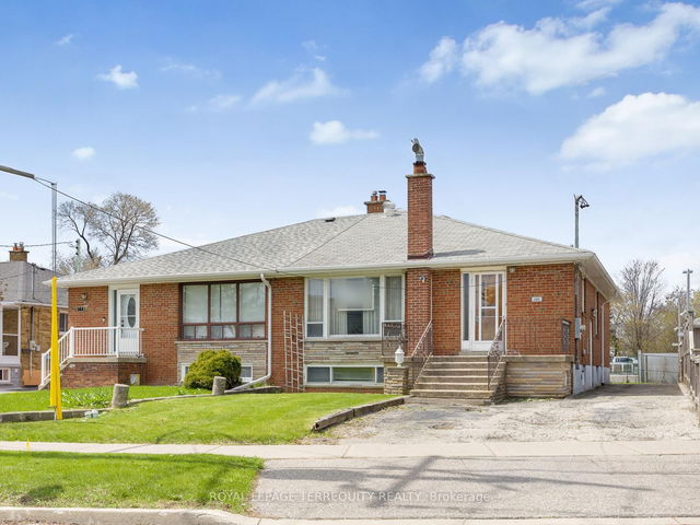 146 Benjamin Boulevard