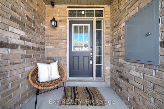 76 Rimrock Crescent