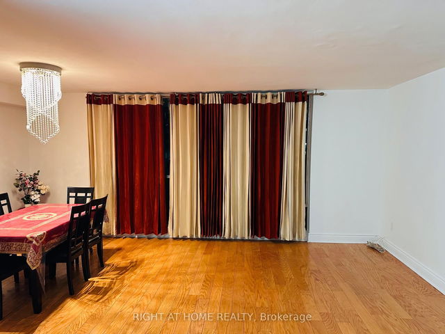 1204 - 5 Massey Square