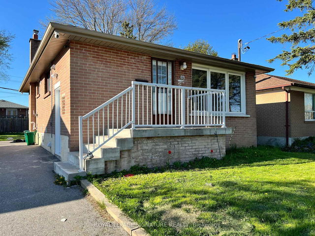 Main - 552 Monteith Avenue