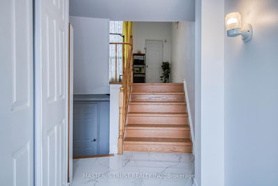 129 Huntingdale Blvd, Toronto - L'Amoreaux image-0-2