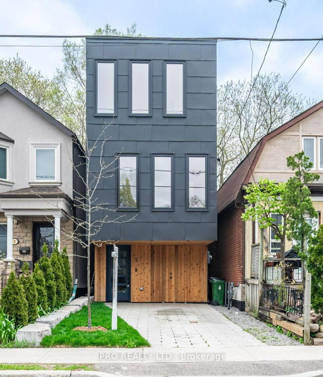 5 Hamstead Avenue