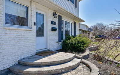23 Agate Rd, Ajax - South West image-0-1