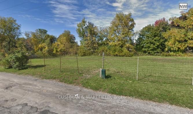 12 Sturrock Rd, Clarington, L1C 3J2 | Image 2