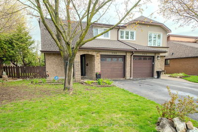 750 Edgewood Rd, Pickering - Amberlea