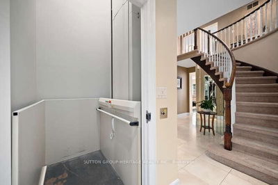 629 Foxwood Tr, Pickering - Amberlea image-0-4