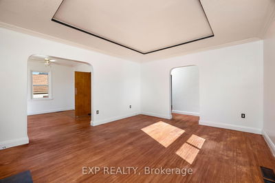 72 Cleta Dr, Toronto - Kennedy Park image-0-4