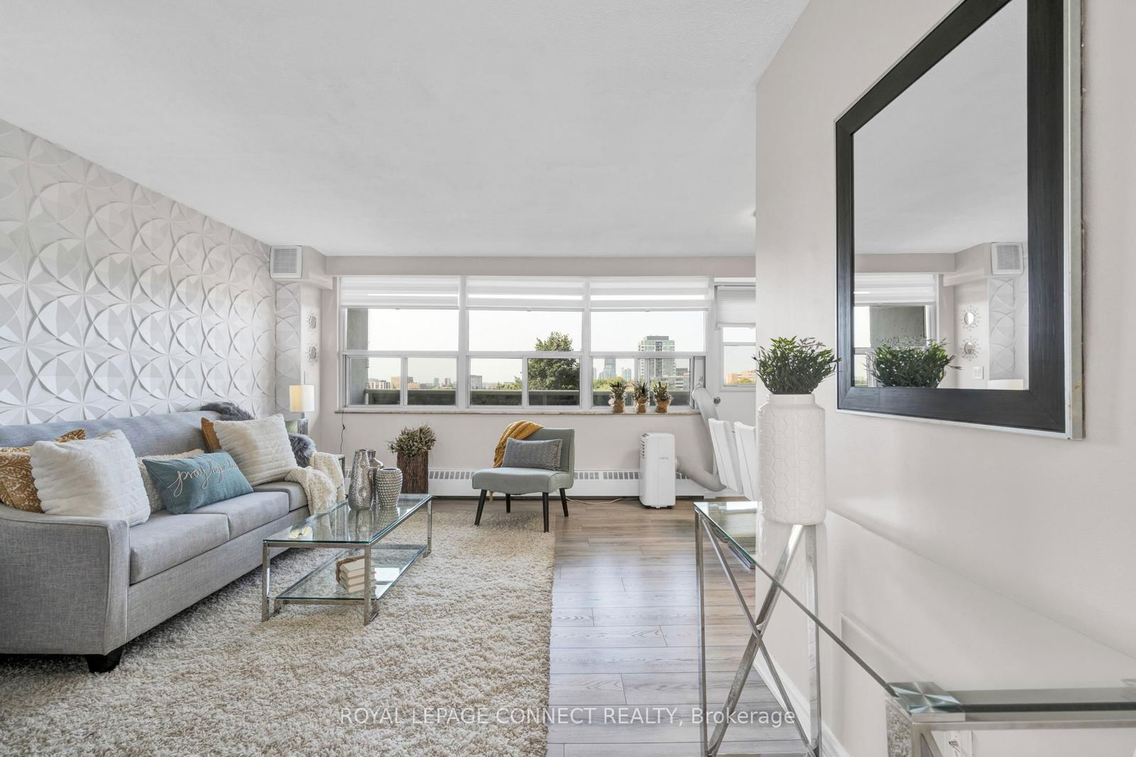 Condo for sale at 701-270 Palmdale Drive, Toronto, Tam O'Shanter-Sullivan, M1T 3N8 - MLS: E12144369
