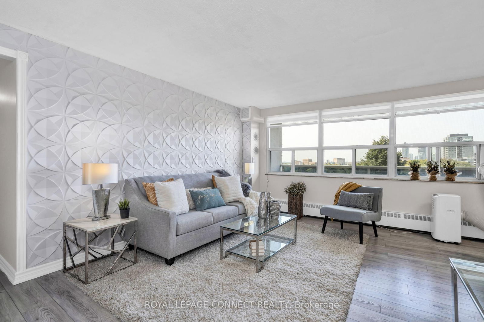 Condo for sale at 701-270 Palmdale Drive, Toronto, Tam O'Shanter-Sullivan, M1T 3N8 - MLS: E12144369