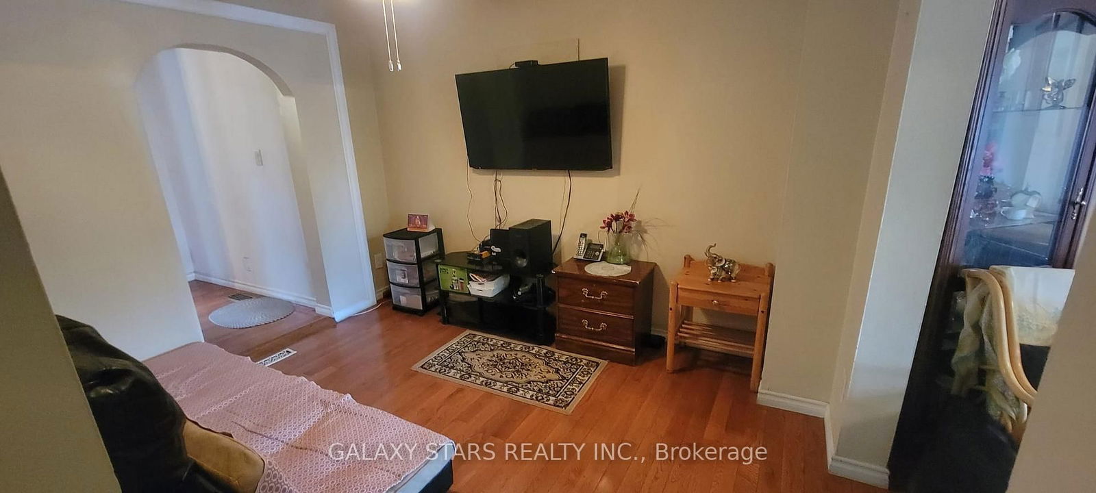 Detached House for sale at 37 Tinbury Place, Toronto, Malvern, M1B 1J7 - MLS: E12144502