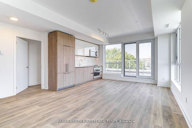 627 - 150 Logan Avenue