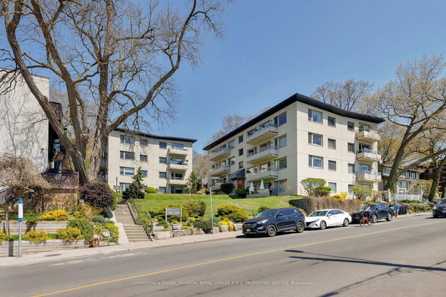 18 - 2368 Queen Street