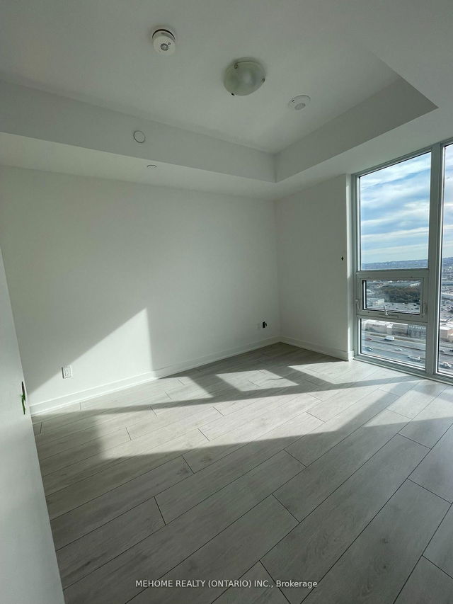 3009 - 2033 Kennedy Road