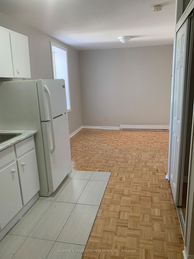 8 - 45 King Avenue