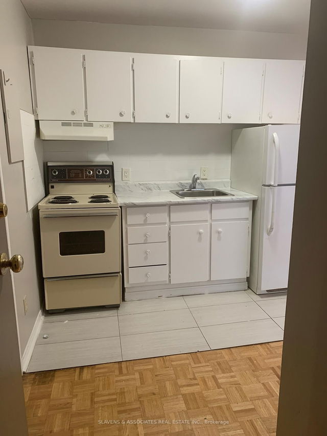 8 - 45 King Avenue
