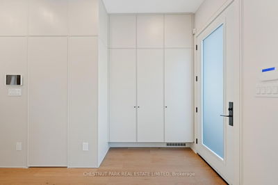 52 Wheeler Ave, Toronto - The Beaches image-0-2