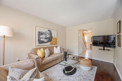 137 Hibbard Dr, Ajax - Central image-0-4