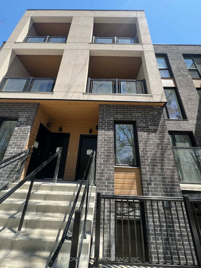 Blk D, Unit #15 - 172 Clonmore Drive