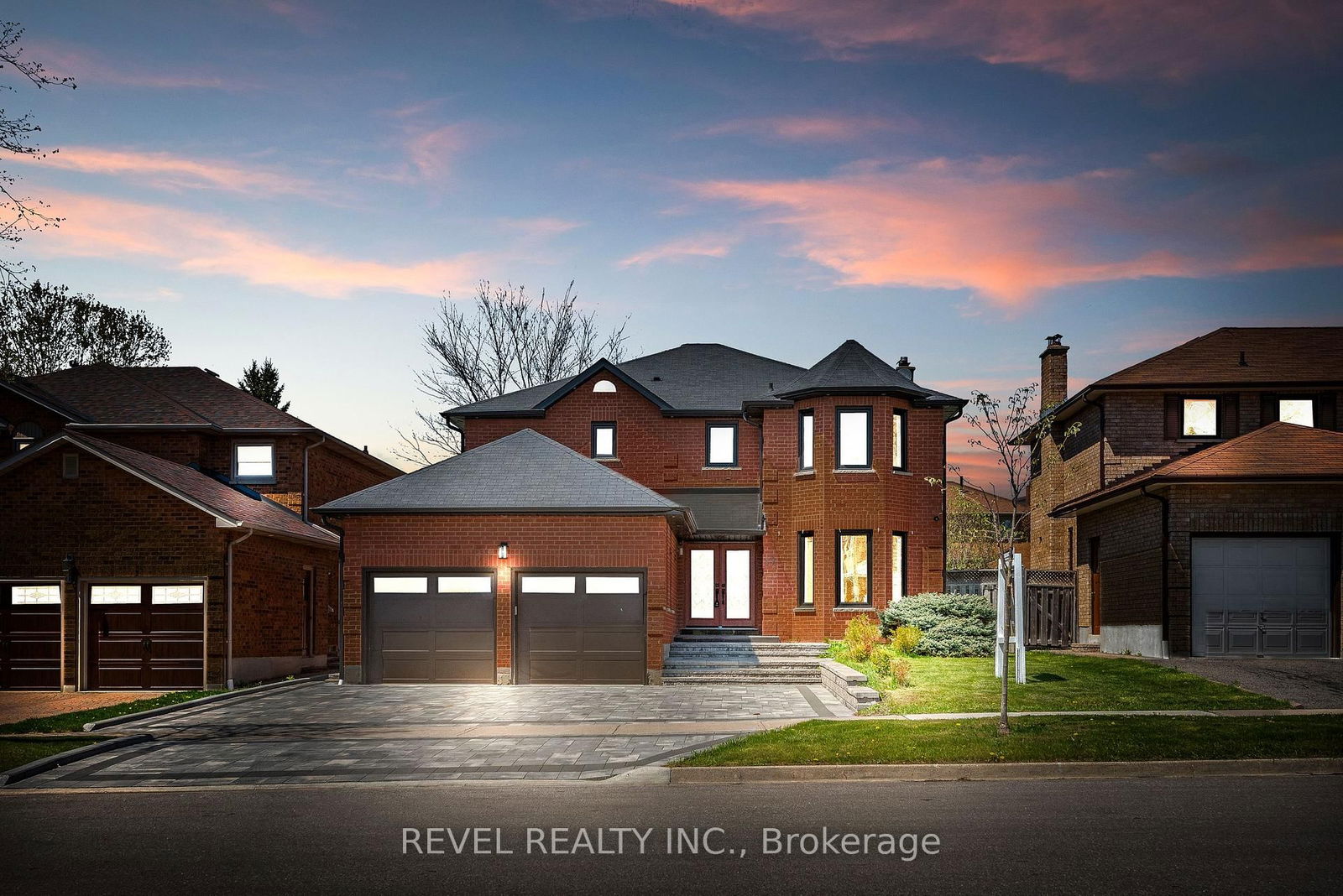Property at 12 Glenayr