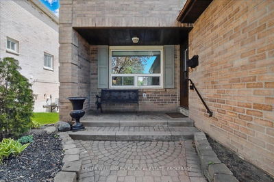 59 Rotherglen Rd, Ajax - Central West image-0-2