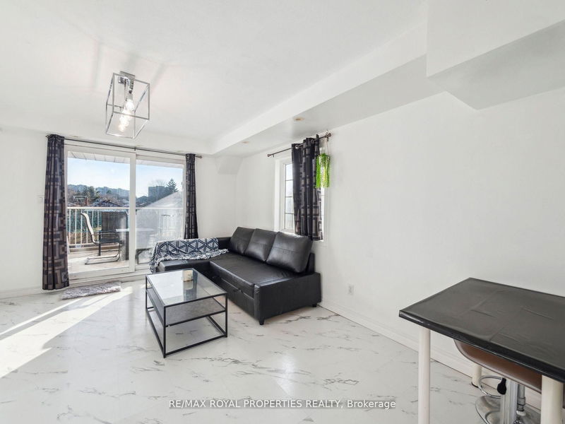 home for lease on 22-593 Kennedy Road