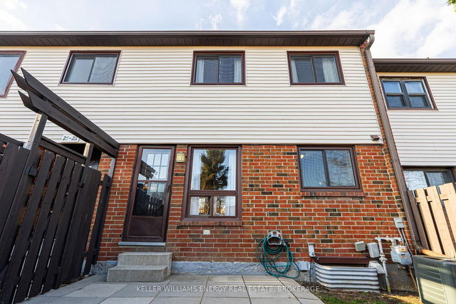 26 - 960 Glen Street